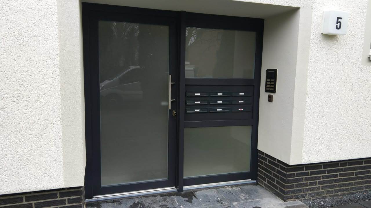 Modernisierte Haustür von Reimann-Bauelemente